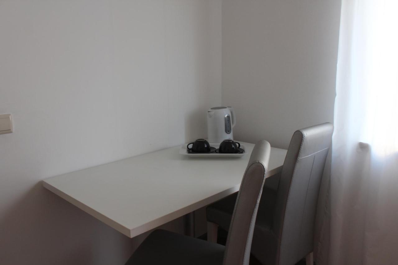 Colina Guesthouse - บรากา ภายนอก รูปภาพ